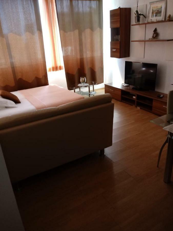 Apartments Centar - Mirjana Макарска Экстерьер фото