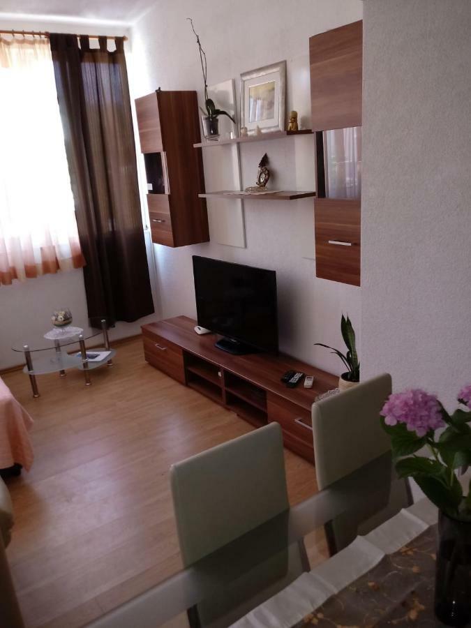 Apartments Centar - Mirjana Макарска Экстерьер фото